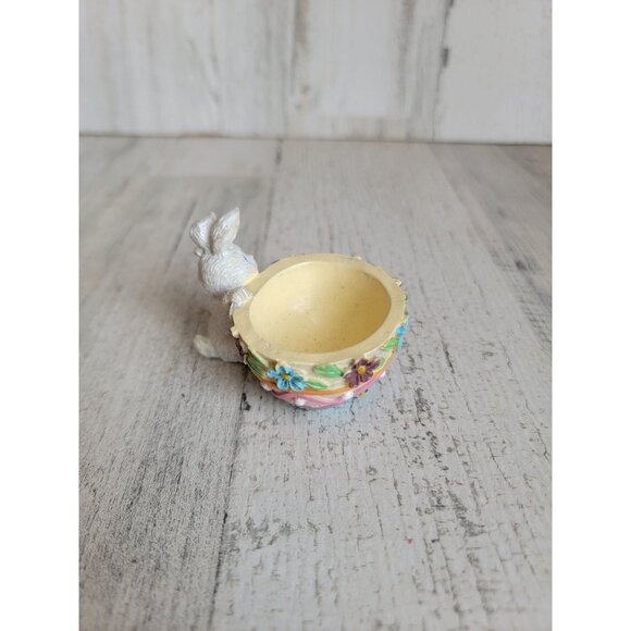 Vintage Easter bunny egg holder flower pattern home decor - Picture 4 of 6